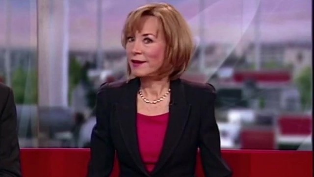 Sian Williams, Sexy Crossing Legs