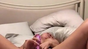 Blonde fucking her pussy and squirting