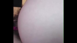 Nice round ass masturbates with one finger