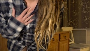 Girl with dreadlocks in lumberjack shirt and Uggs fucked, projectsexdiary