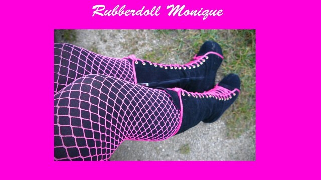 Rubberdoll Monique - Wearing my bimbo doll boots outside